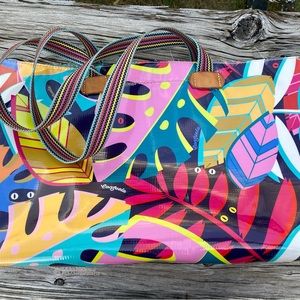 Maya Big Breezy Tote Consuela USED